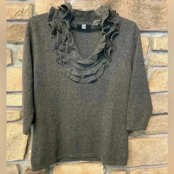 Cashmere Gray Sweater, size large, excellent condition - Picture 1 of 11